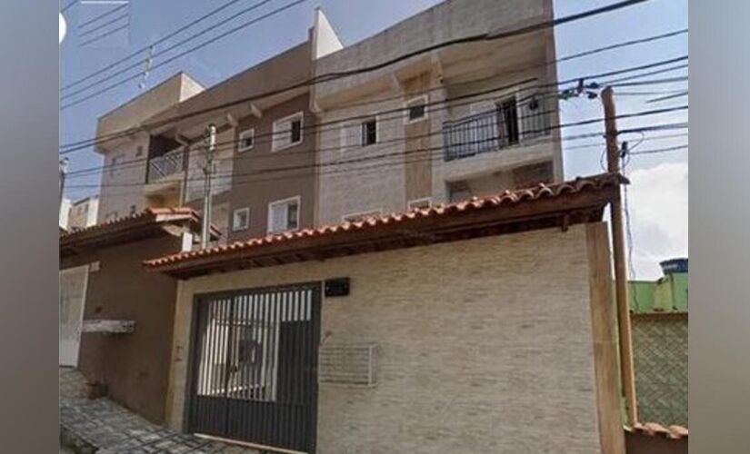 O apartamento está localizado na rua Dom Aquino, n° 228, na Vila Guarani