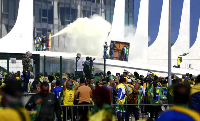 Manifestações terminaram em invasão e depredação das sedes dos Três Poderes