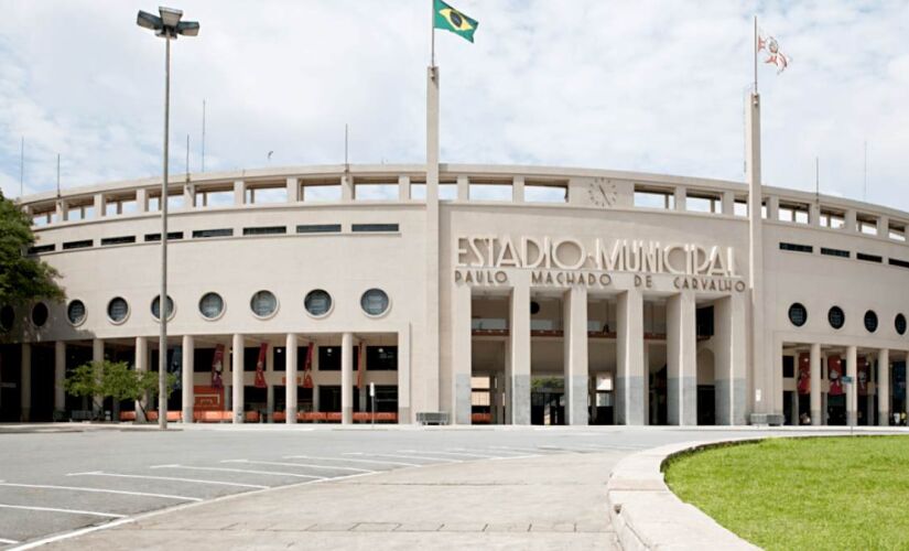 Museu do Futebol faz ações gratuitas de futebol, parkour e slack line