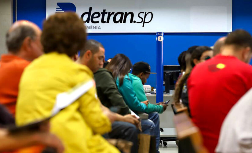 O Detran-SP não faz cobranças ou ameaças por telefone, aponta o governo de São Paulo