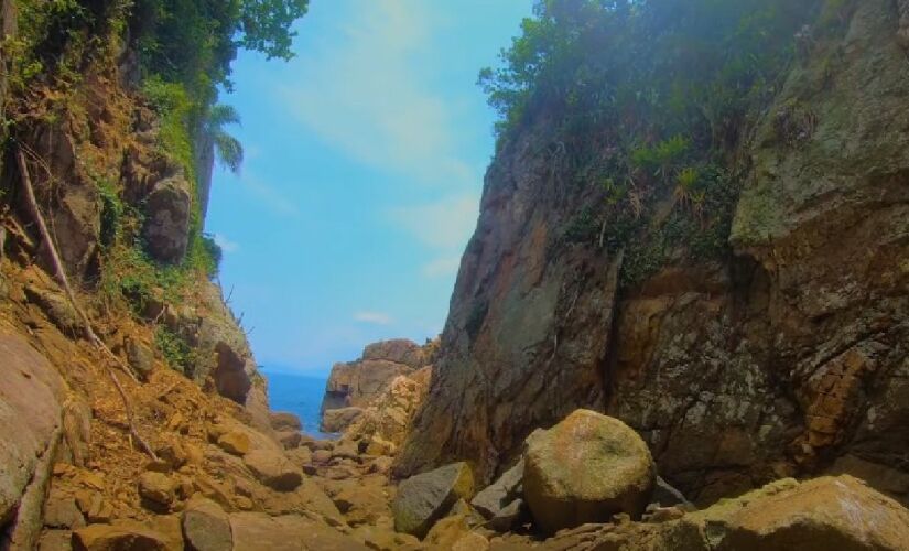 A menor praia do mundo está em São Paulo, fica a 2 km da costa de Ubatuba, no litoral norte, e é chamada de Ilha da Selinha