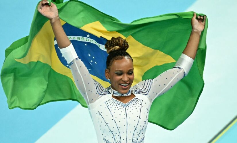 Rebeca Andrade foi medalha de prata no salto