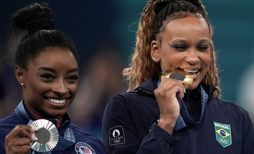 Rebeca ganhou um ouro, duas pratas e um bronze; já Biles conquistou três ouros e uma prata