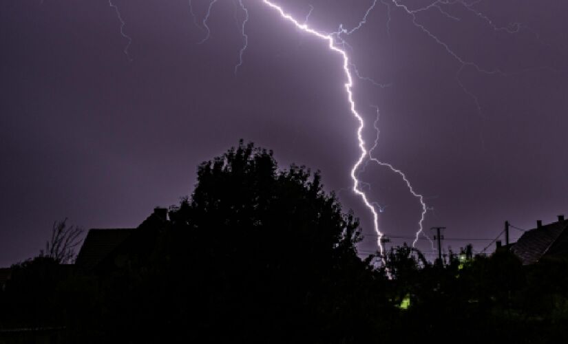 Fenômeno da chuva preta deve atingir o estado de São Paulo neste domingo