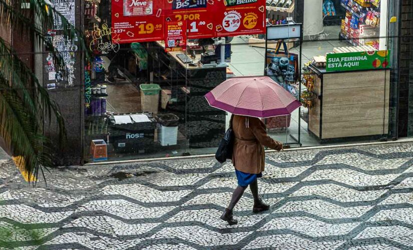 Instabilidades ocorrem devido à chegada de uma brisa marítima 