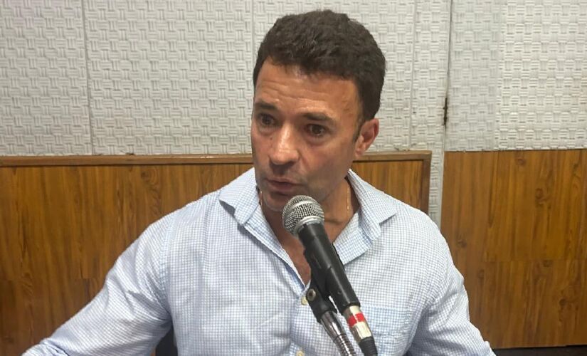 Coronel Mello Araújo durante entrevista na Rádio Trianon, nesta terça