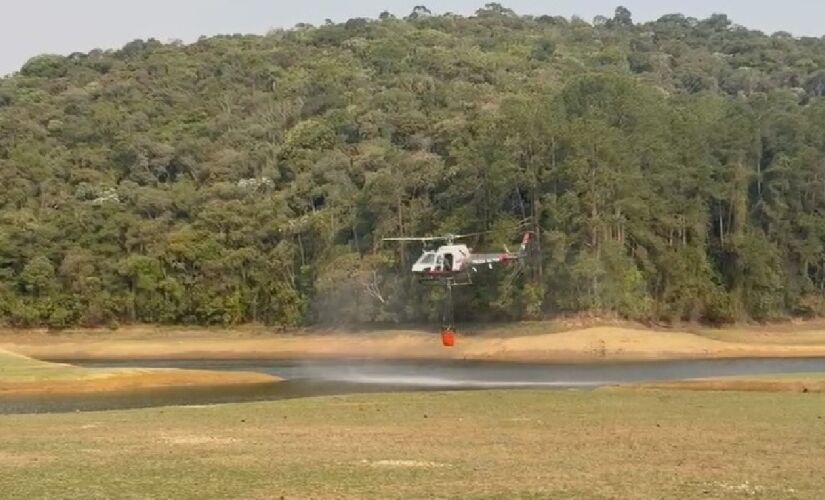 Aeronaves são acionadas pelas equipes dos bombeiros e da Defesa Civil, que fazem o monitoramento das áreas com focos de incêndio