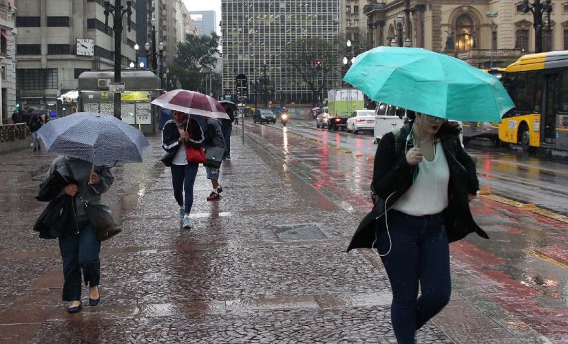 Semana começa com risco de temporais entre a Baixada Santista e Vale do Ribeira