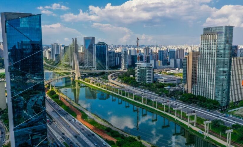 Localizado na zona oeste da cidade, o bairro é conhecido por sua qualidade de vida muito alta. Além de ter várias áreas verdes e uma oferta diversificada de restaurantes e entretenimento. 