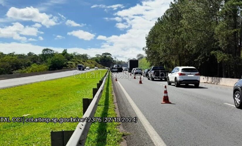 Acidente ocorreu na rodovia Dom Pedro I, município de Valinhos, interior de São Paulo