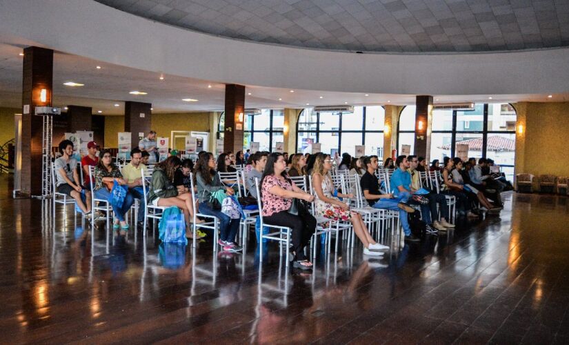 Durante o evento, que é gratuito, alunos do ensino médio e superior poderão tirar dúvidas 