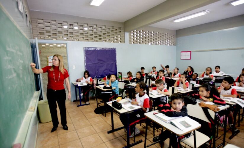 Feriado escolar é o período em que instituições de ensino suspendem atividades, tanto aos alunos quanto aos professores