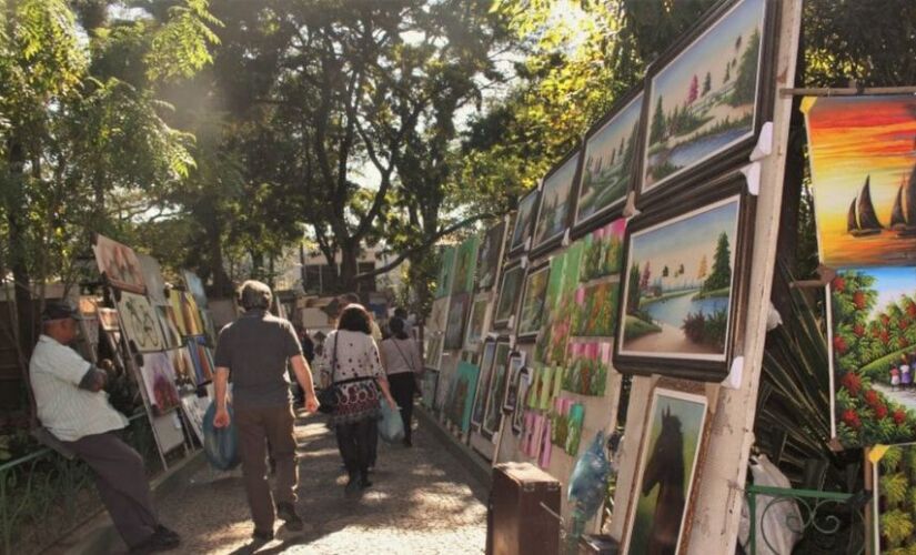 tradicional Feira de Artesanato de Embu das Artes é o grande destaque da cidade 