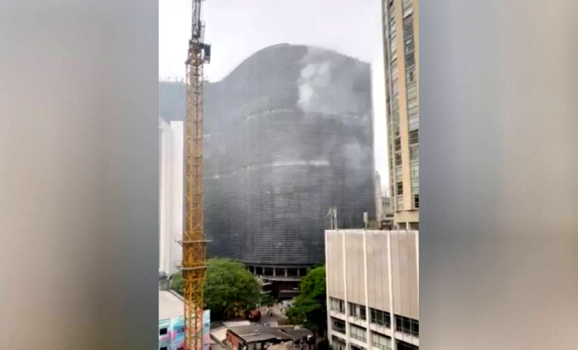 Incêndio atinge apartamento no Edifício Copan, no centro de São Paulo