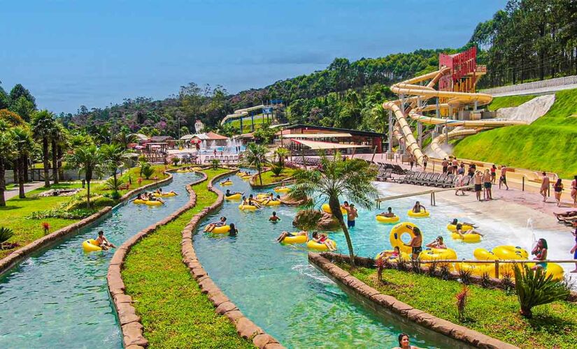 Combinação de piscinas e tobogãs faz com que parques aquáticos dificilmente decepcionem. Na foto, o parque Magic City