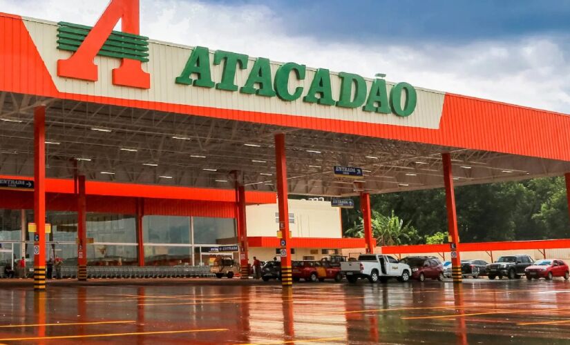 Atacadão é uma empresa do Grupo Carrefour Brasil, com mais de 370 unidades de autosserviço e 36 atacados de entrega e centros de distribuiçã