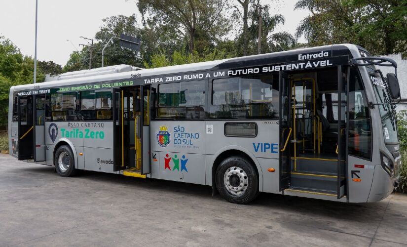 Ônibus já circula em fase de teste