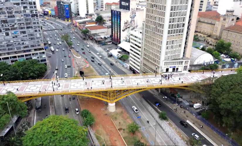 Prefeitura de São Paulo entregou as obras de recuperação e restauro do Viaduto Santa Ifigênia, na região central de São Paulo