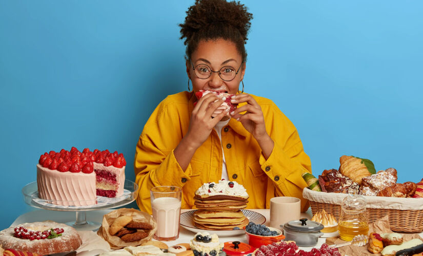 O comportamento de comer excessivamente é um processo complexo, que pode ser influenciado por diversos fatores 