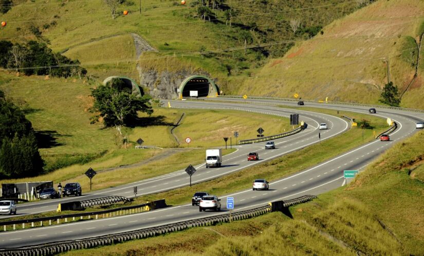 Responsável pelo Corredor Ayrton Senna/Carvalho Pinto, a Ecopistas programou diversas obras de manutenção e pavimentação