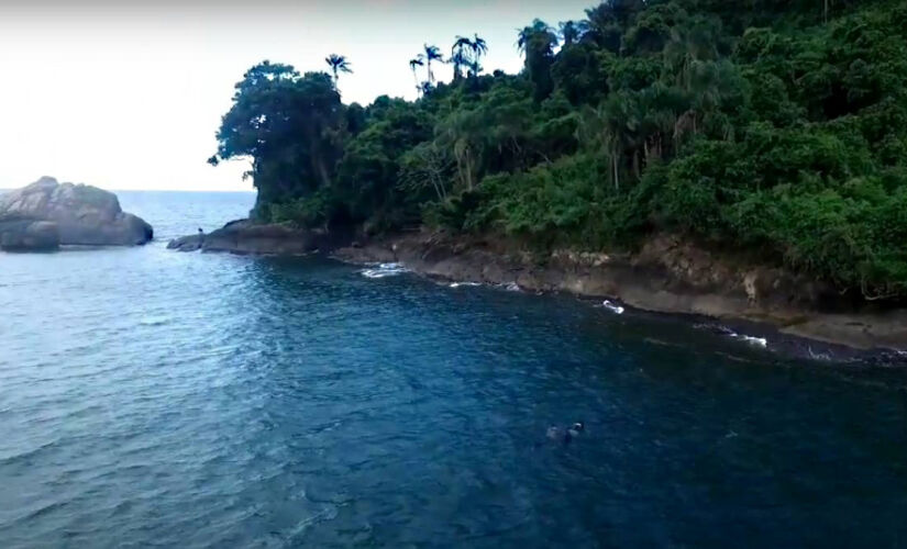 Ilha do Guaraú fica em Peruíbe, a aproximadamente três quilômetros da costa