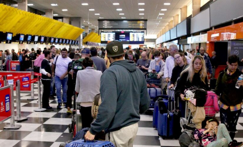 Desde a tarde desta quinta-feira (7/11), Congonhas tem registro de voos atrasados, com rota desviada ou cancelados