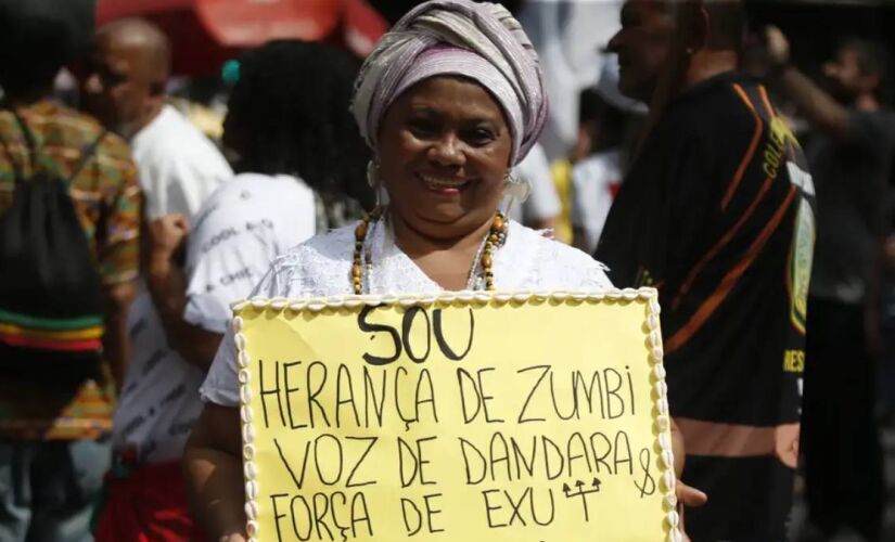 Marcha luta por um Brasil sem racismo e por reparação histórica