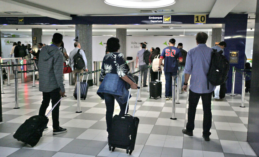 Movimentação no aeroporto de Congonhas, na zona sul de São Paulo