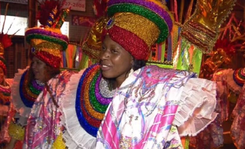 Carnaval das escolas de samba de Campinas na Avenida Francisco Glicério 