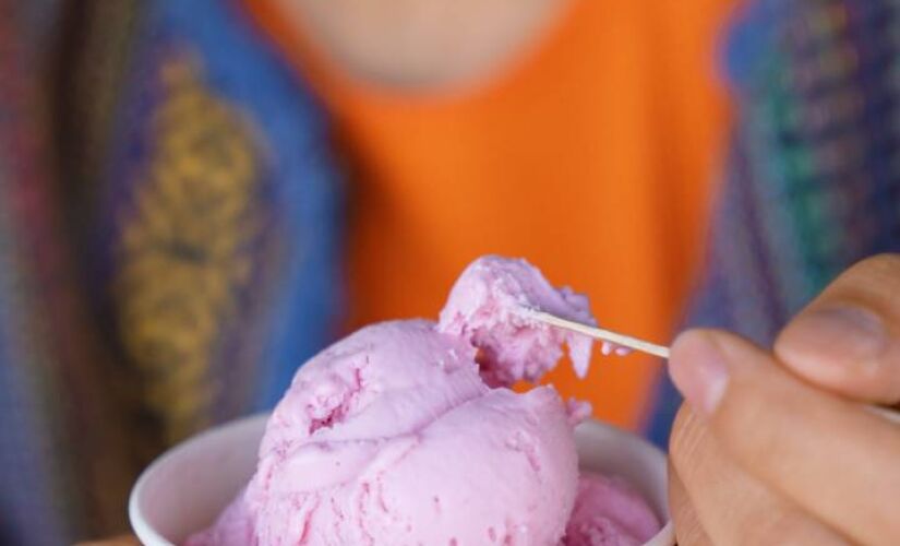 Veja como fazer essa receita fácil, barata e deliciosa para dias de muito calor