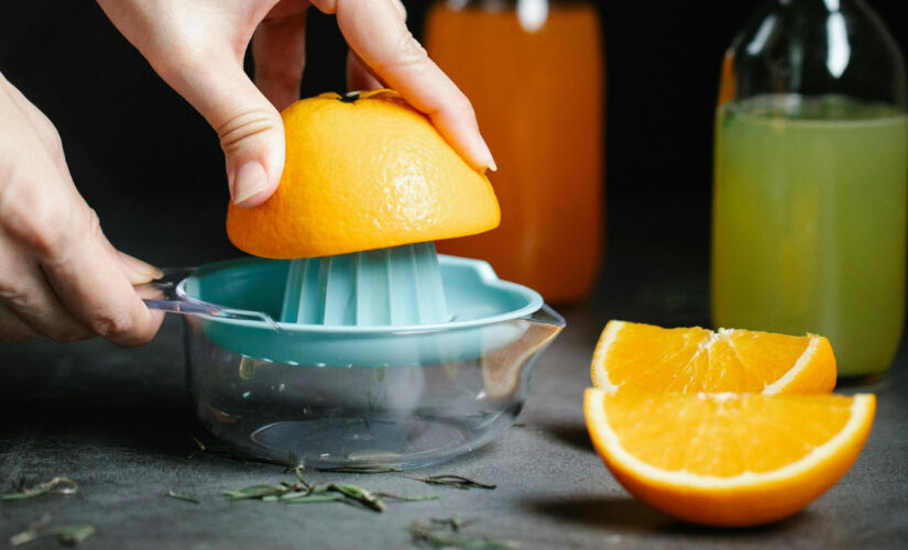 Suco rico em colágeno pode ser tomado no café da manhã