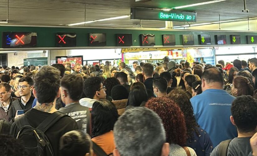 Falha na linha 2-Verde deixa estações superlotadas nesta quarta (4/12)