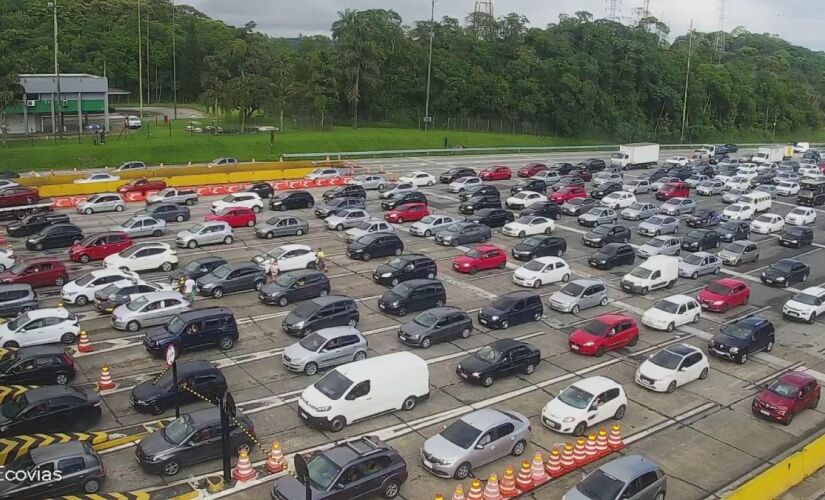 Congestionamento ultrapassa os cinco quilômetros