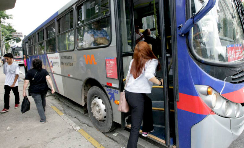 Existirá também a obrigatoriedade de cobradores e motoristas serem do gênero feminino, salvo exceções