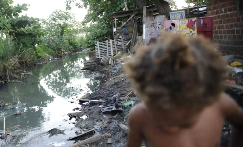 Brasil atinge menor nível de pobreza em 12 anos