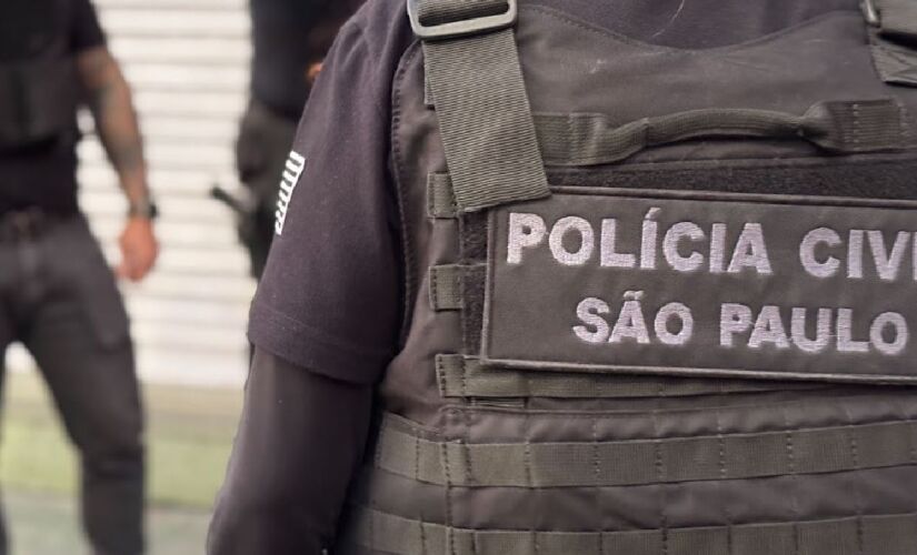 Ação desta terça-feira é coordenada por policiais do DHPP