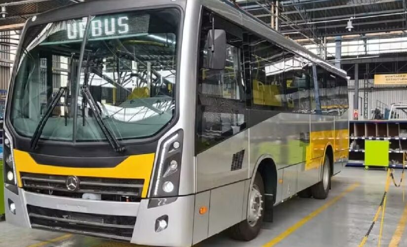 Microônibus da empresa UPBus, que opera na zona leste de São Paulo e foi alvo de operação do Ministério Público de São Paulo