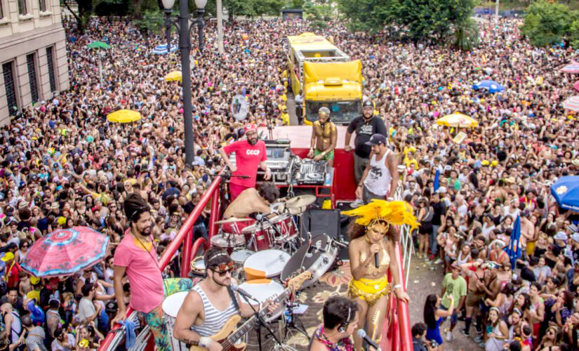 Desfiles dos blocos começam no dia 22 de fevereiro com o pré-Carnaval