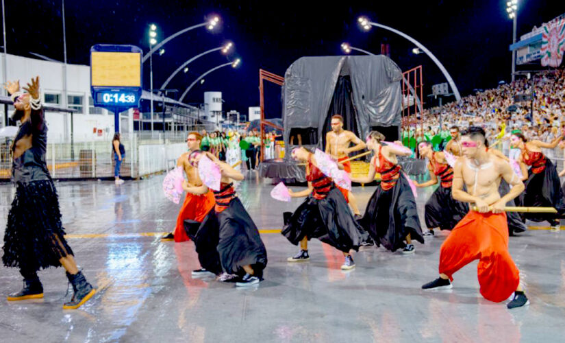 A partir do dia 18 de janeiro, as 32 escolas de samba filiadas à Liga-SP passam pelo sambódromo do Anhembi para os ensaios técnicos