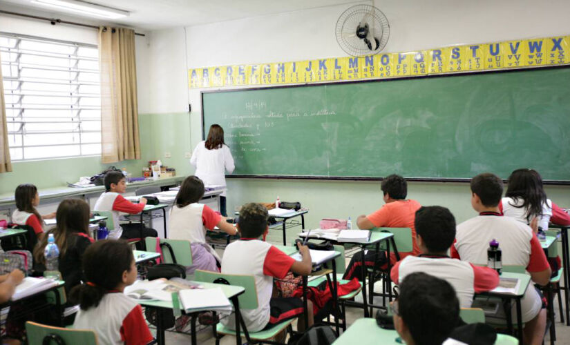 Dias letivos incluem a presença obrigatória dos alunos e orientação dos professores