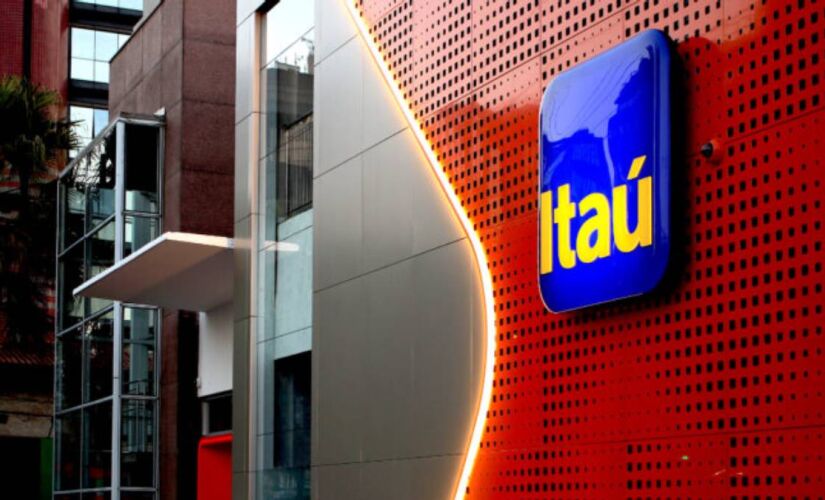 Na posição oferecida no Itaú, o profissional é responsável pelo atendimento aos clientes nos canais digitais do banco