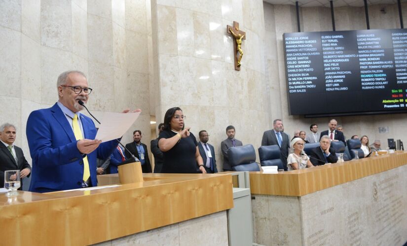 Ricardo Teixeira é o novo presidente da Câmara de São Paulo