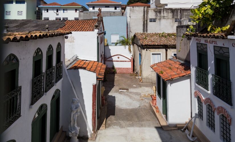 Vila Secreta está em uma rua tranquila do bairro da Aclimação, em São Paulo