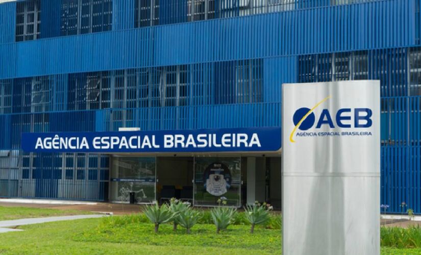 Os contratados terão salário de até R$ 10.823,89 para atuar em 40 horas de jornada de trabalho