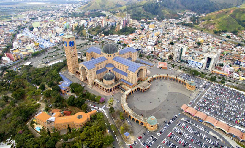 Principal local de peregrinação católica no Brasil se prepara para receber fiéis