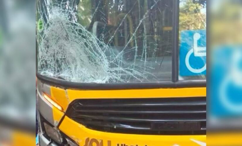 Ciclista morre após colidir com ônibus em Ubatuba