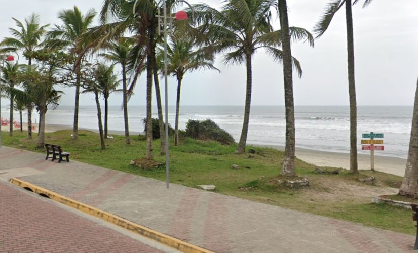 Praia do Suarão, em Itanhaém, está imprópria para banho