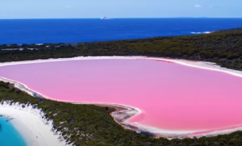 Desde o lago rosa na Austrália até o azul da Indonésia, o mundo contempla vários lagos incríveis