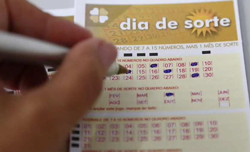 Dia de Sorte é necessário escolher de 7 a 15 números dentre os 31 que estão disponíveis, além de 1 Mês de Sorte