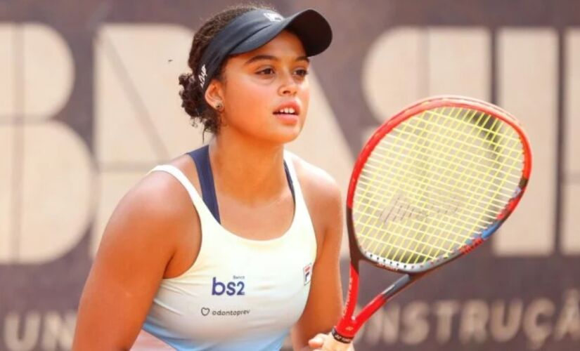 Nauhany Silva, de 14 anos, se tornou a atleta mais jovem a fazer parte do ranking profissional da WTA